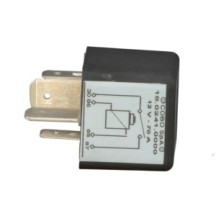 CLAAS 0011453910 PRZEKAŹNIK ELEKTRYCZNY